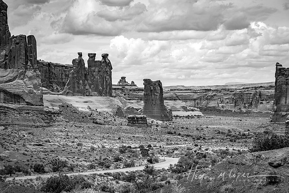The Three Gossips Arches NP