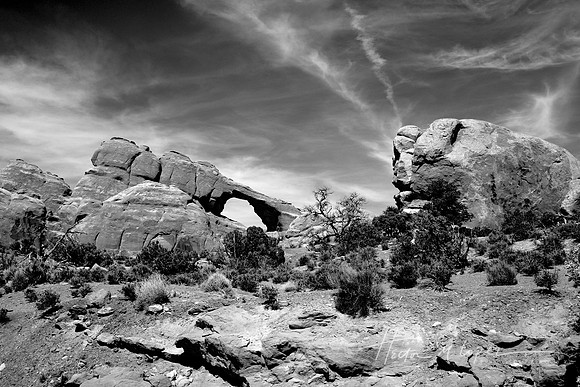 Skyline Arch Arches NP BW