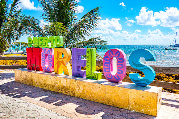 Puerto Morelos Sign