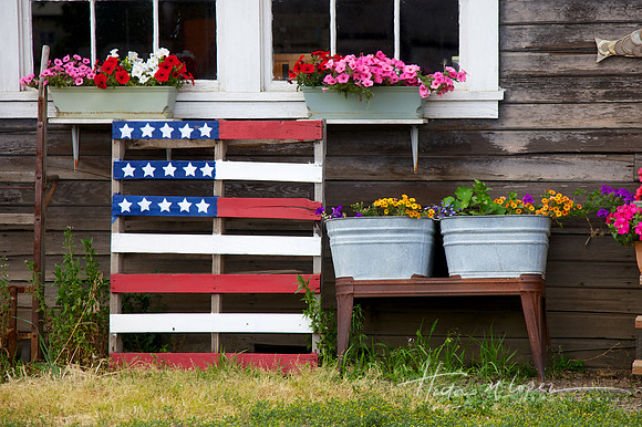 Flag Pallet