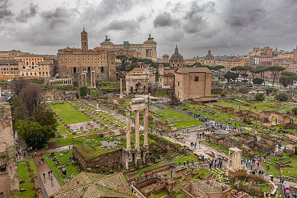 Temple of Castor and Pollux in Foreground