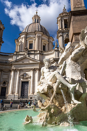 Fontana dei Quattro Fiumi by Bernini 2