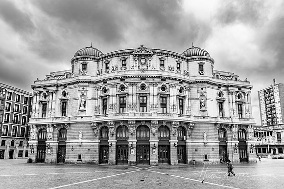 Bilbao Theater B&W